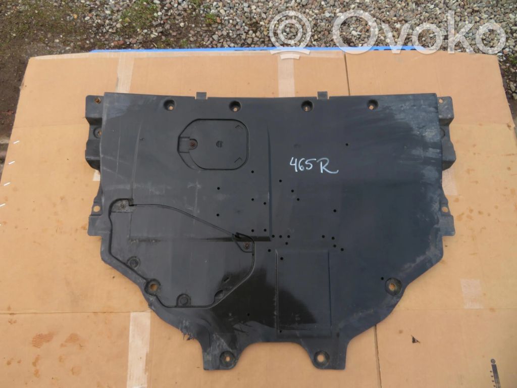 Engine splash shield/under tray   BJS7