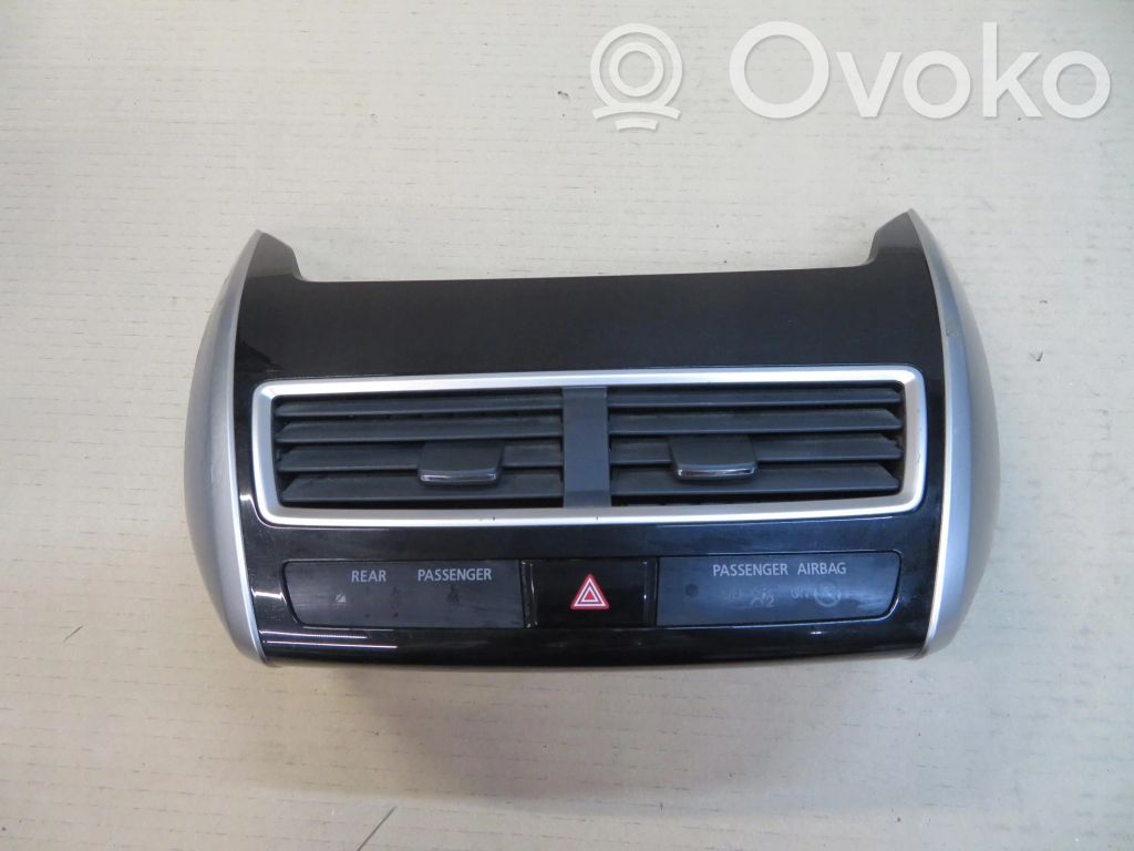 Šoninės oro grotelės   8002C230