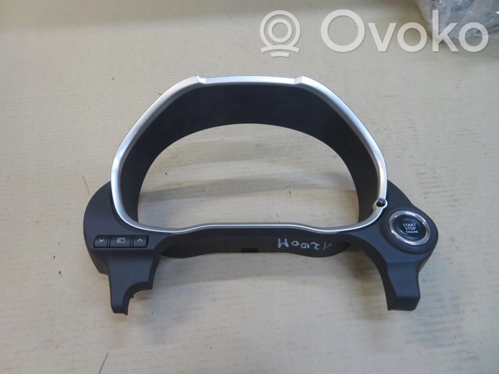 Mitsubishi Eclipse Cross Moldura del panel 