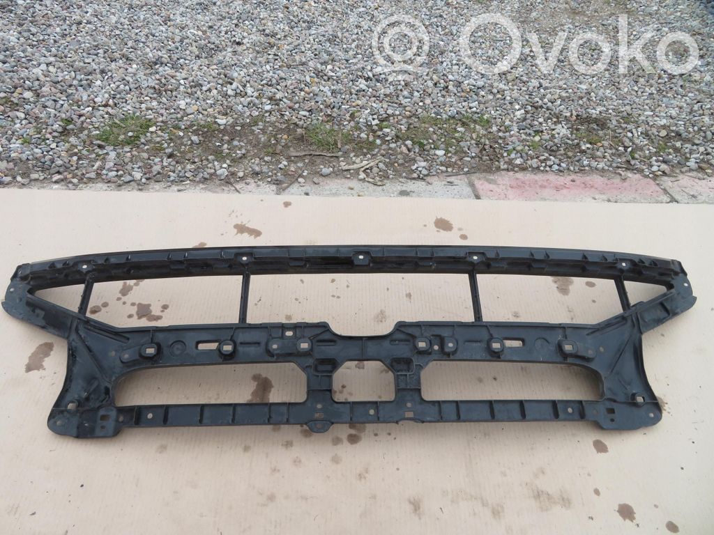 Audi Q4 Sportback e-tron Front bumper lower grill 