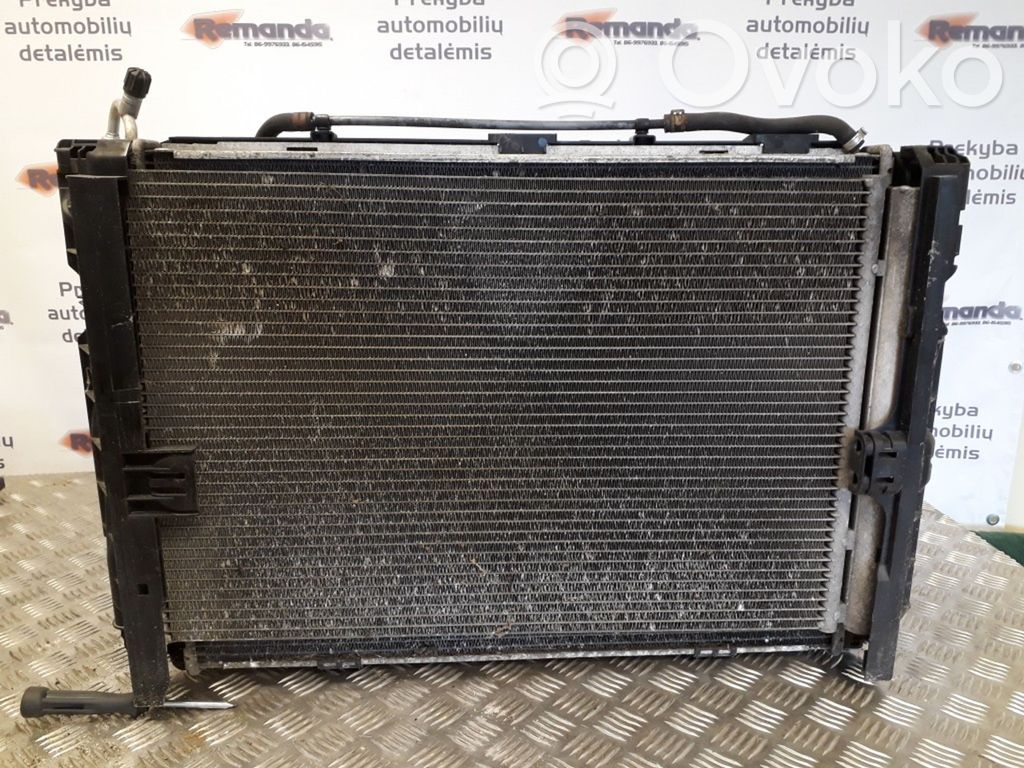 BMW 3 E90 E91 Coolant radiator 