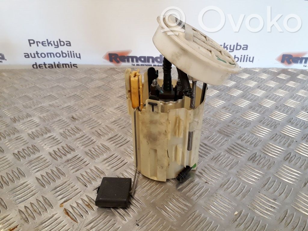 Mercedes-Benz E W211 Bomba interna de combustible 