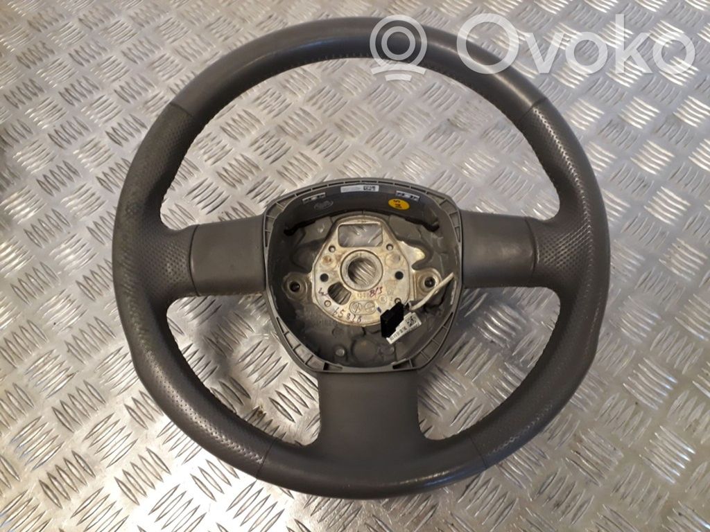 Ohjauspyörä   4F0124A,8E0419091DD
