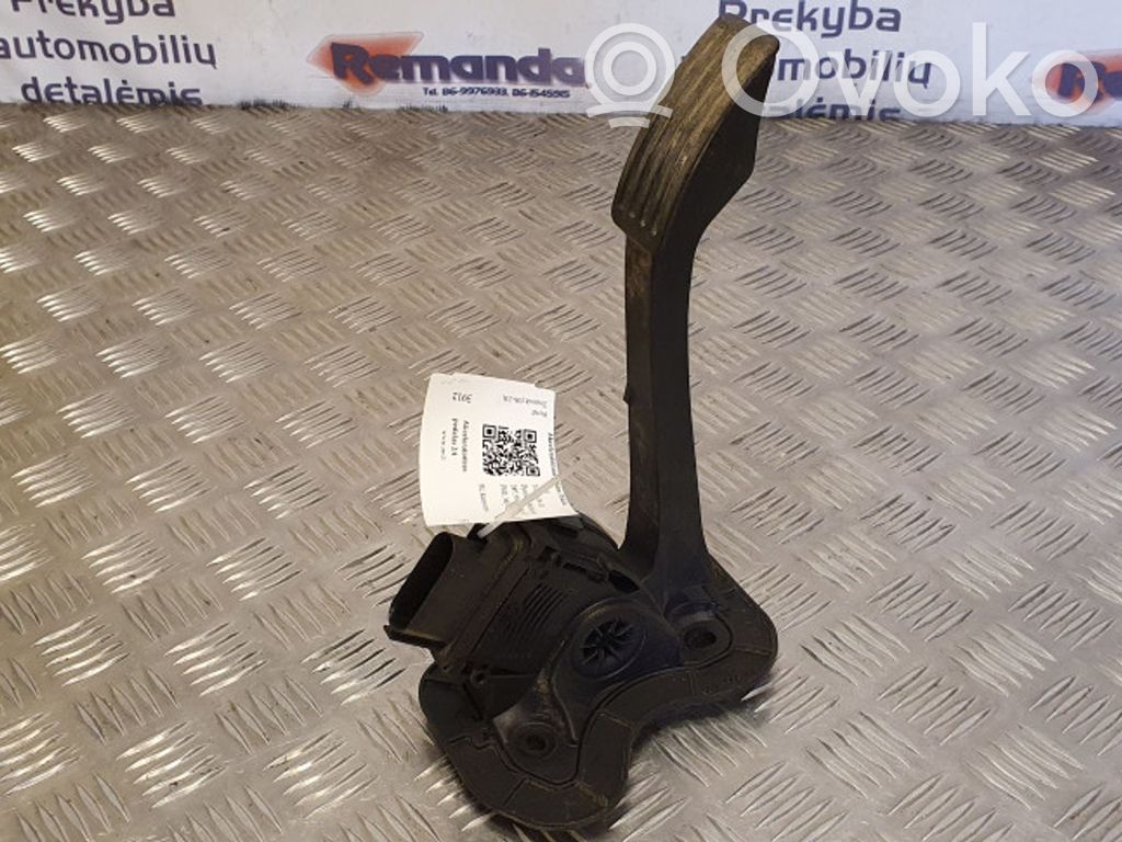 Akceleratoriaus pedalas   6C119F836CB