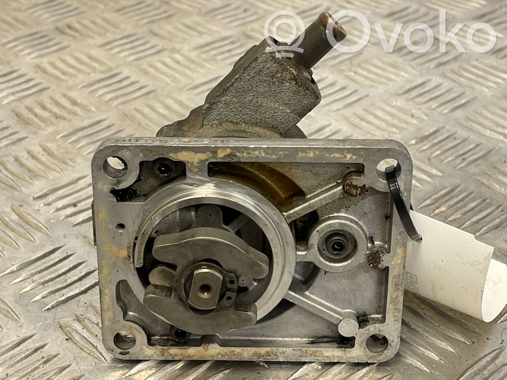 Iveco Daily 3rd gen Bomba de vacío 