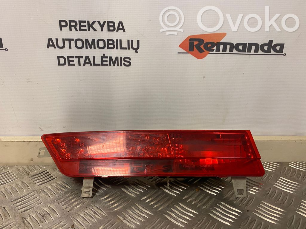 BMW 7 E65 E66 Aizmugurējais lukturis pārsegā 