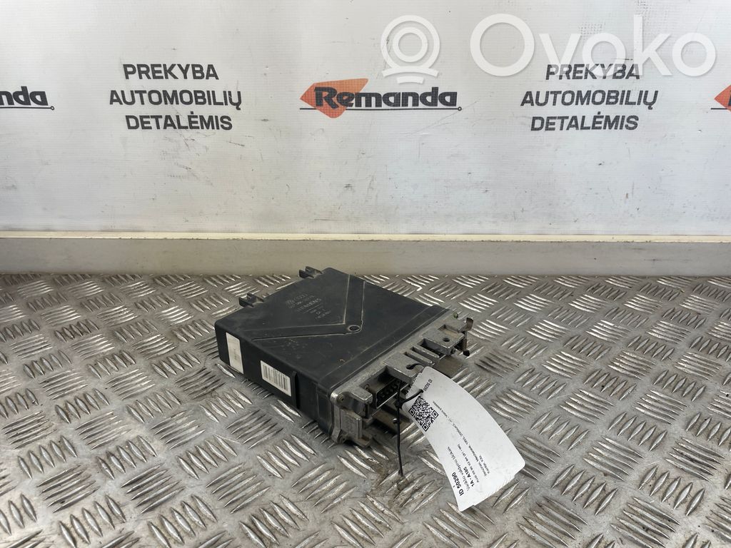 Audi 80 90 S2 B4 Engine control unit/module 