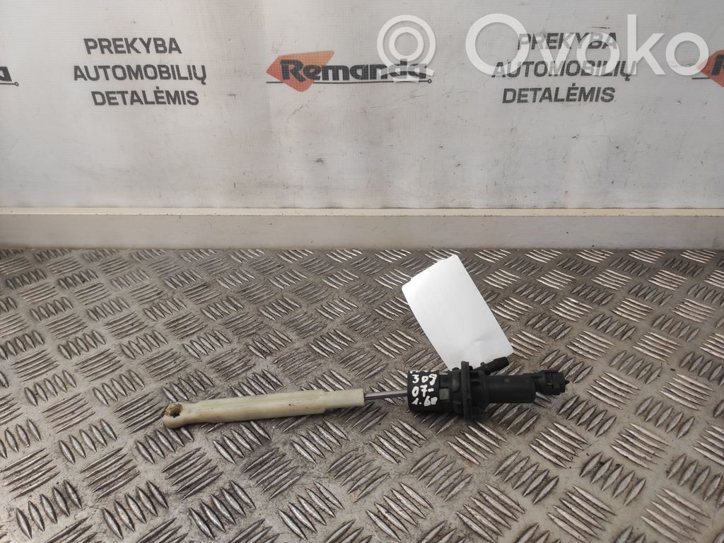 Peugeot 308 Główny cylinder sprzęgła 