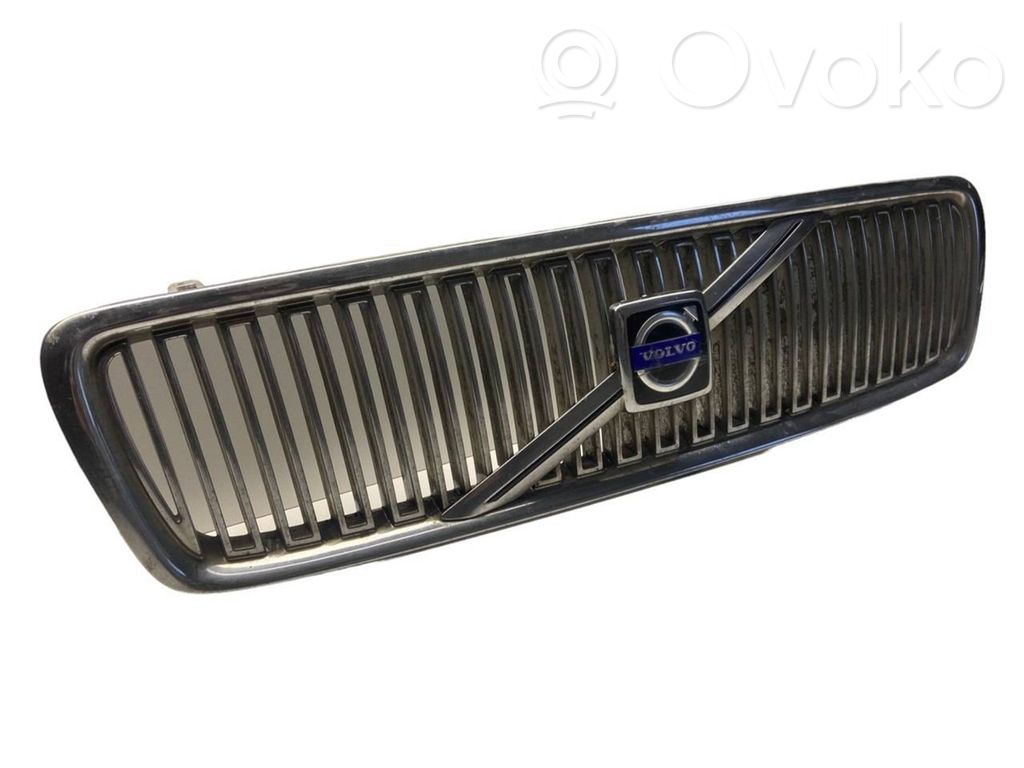 Front grill   8659875,5931510,809314