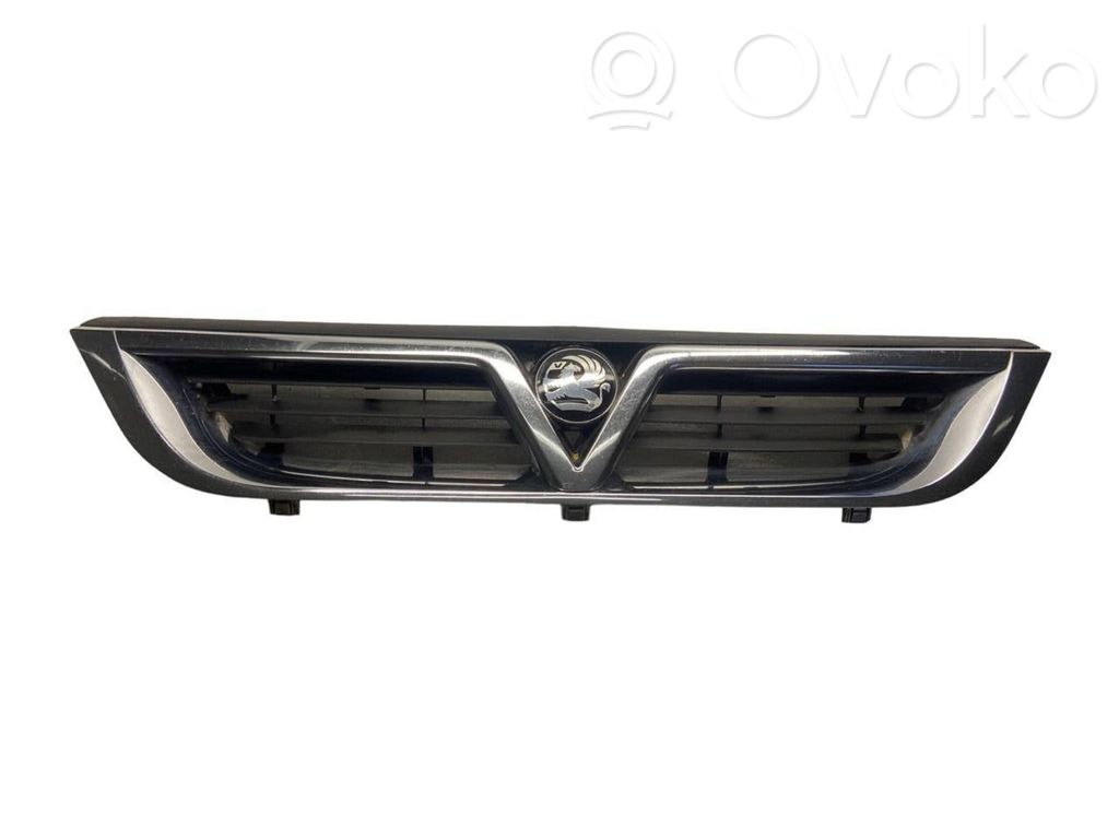 Opel Vectra B Etusäleikkö 