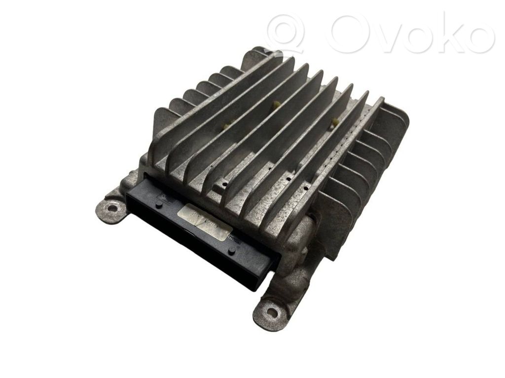 Audi A4 S4 B7 8E 8H Vahvistin 