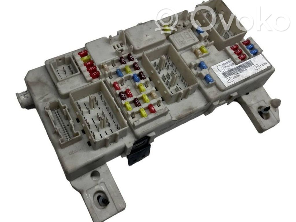 Saugiklių blokas   7M5T14A073CD,519242309,00308968