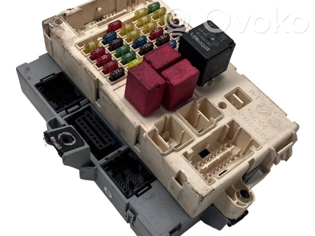 Fiat Stilo Fuse module 