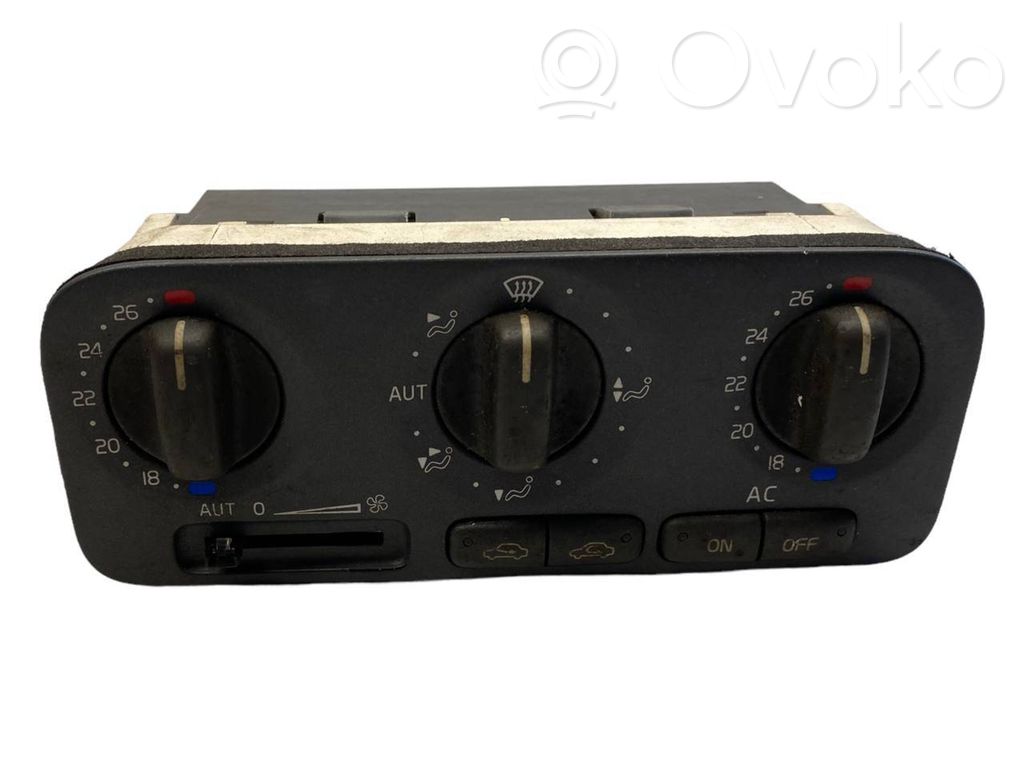 Volvo V70 Climate control unit 