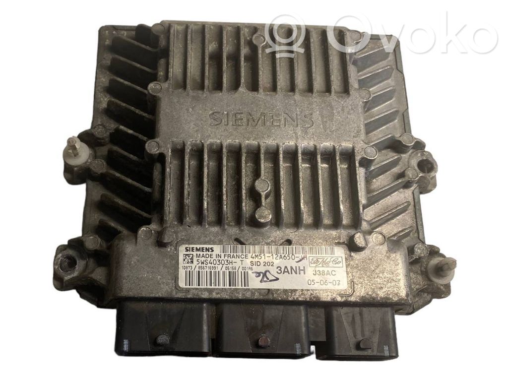 Ford Focus Engine control unit/module 