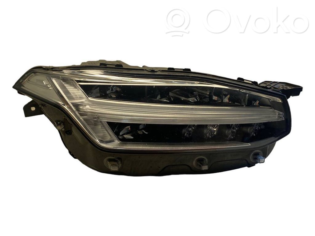 Volvo XC90 Headlight/headlamp 