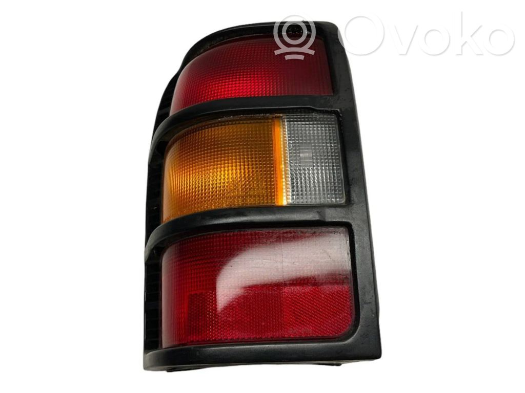 Mitsubishi Pajero Lampa tylna 