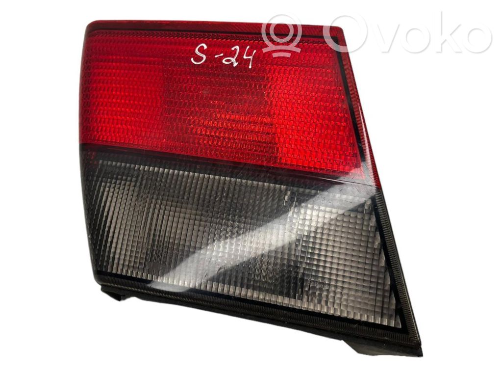 Saab 9-5 Takaluukun takavalot 