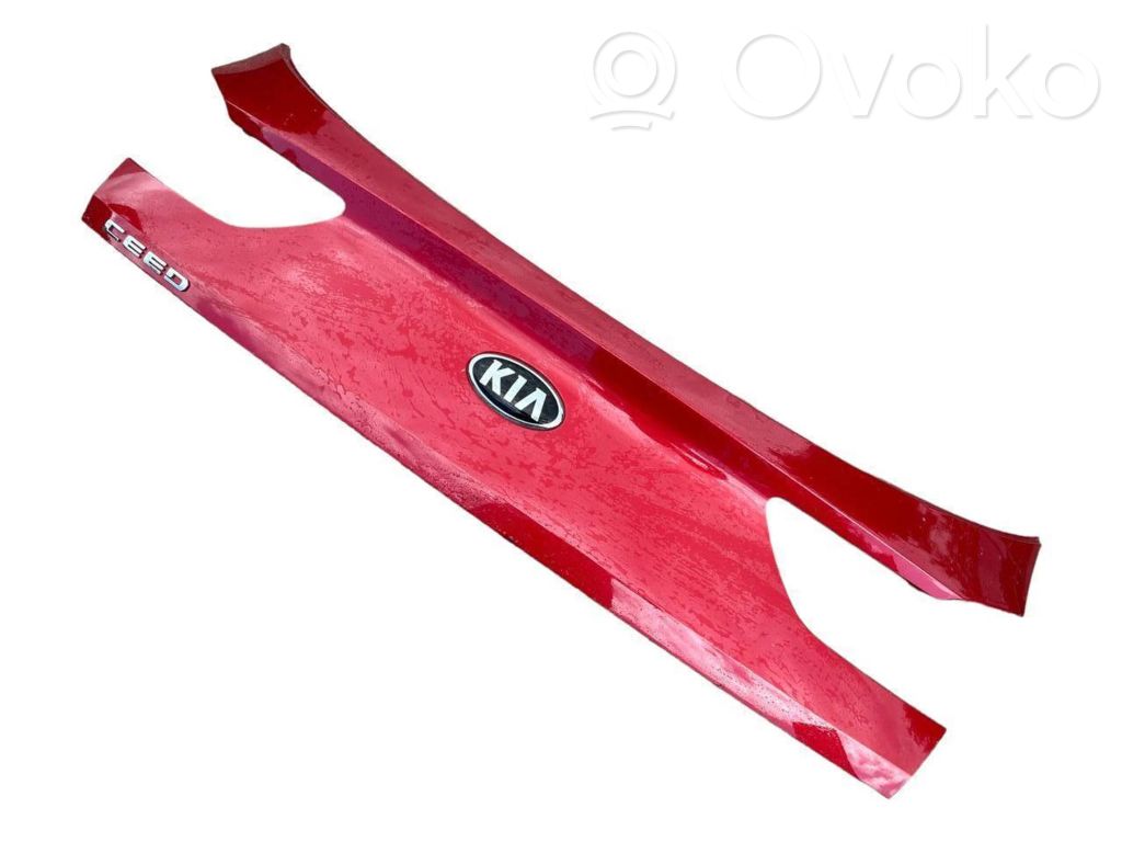 KIA Ceed Tailgate trim 