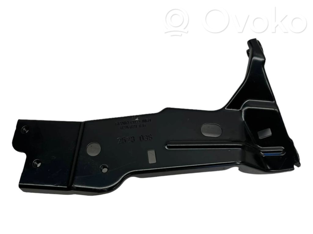 Fender mounting bracket   82A821136,252303S