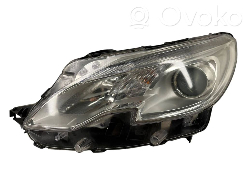 Peugeot 2008 I Lampa przednia 