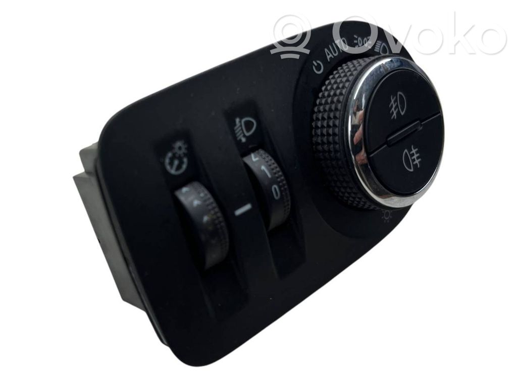 Opel Corsa D Light switch 