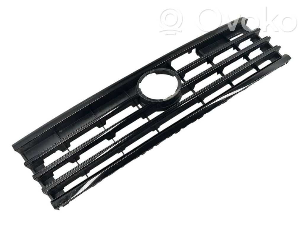 Volkswagen Touareg III Grilă radiator față 