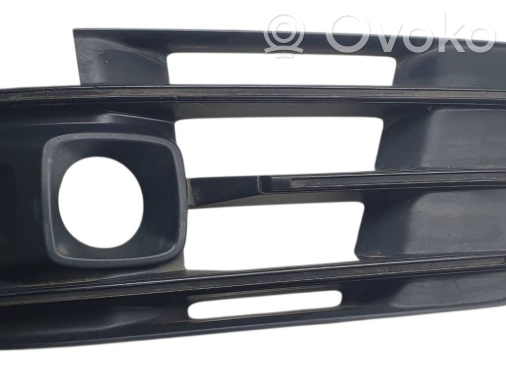 Audi Q7 4M Front fog light trim/grill 