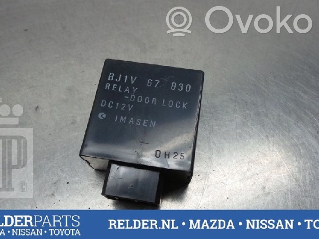 Mazda 323 Door central lock control unit/module 