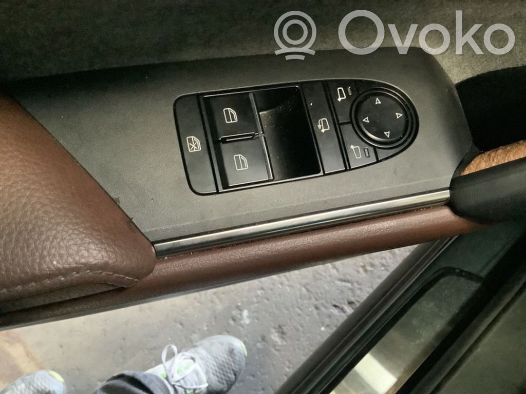 Mazda MX-30 Interruptor del elevalunas eléctrico 