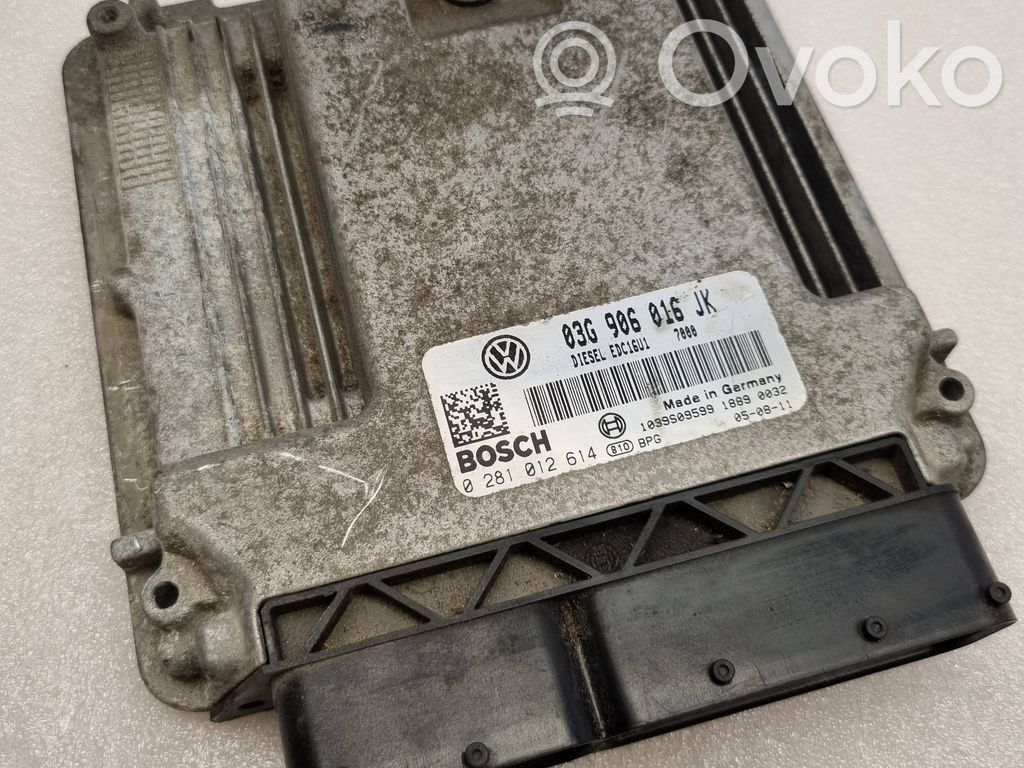 Volkswagen Golf V Engine control unit/module 