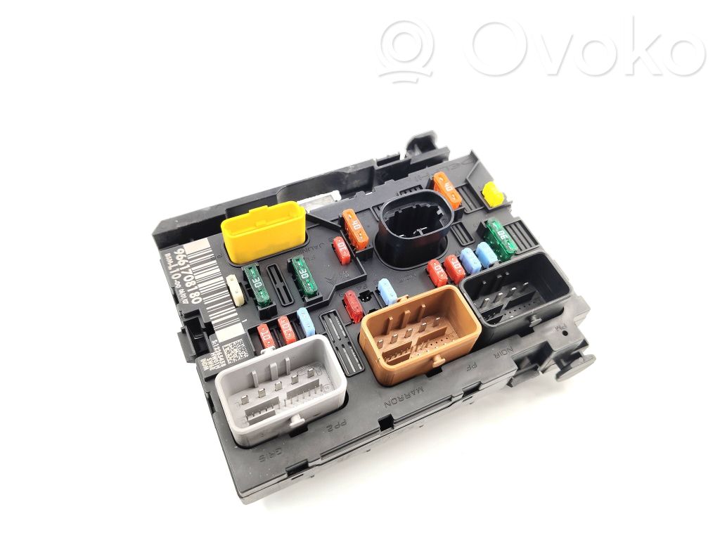 Peugeot 207 Fuse module 