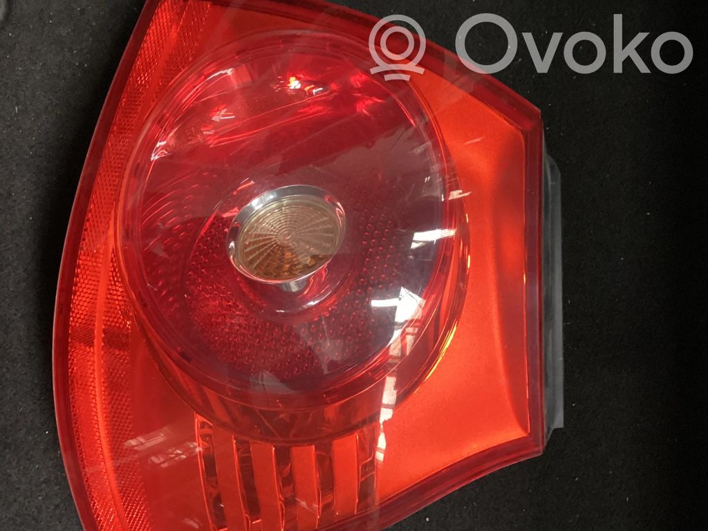 Takavalot   4VFX13404AA