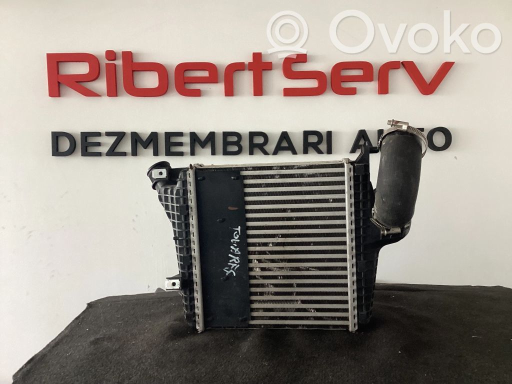 Volkswagen Touareg III Interkūlerio radiatorius 