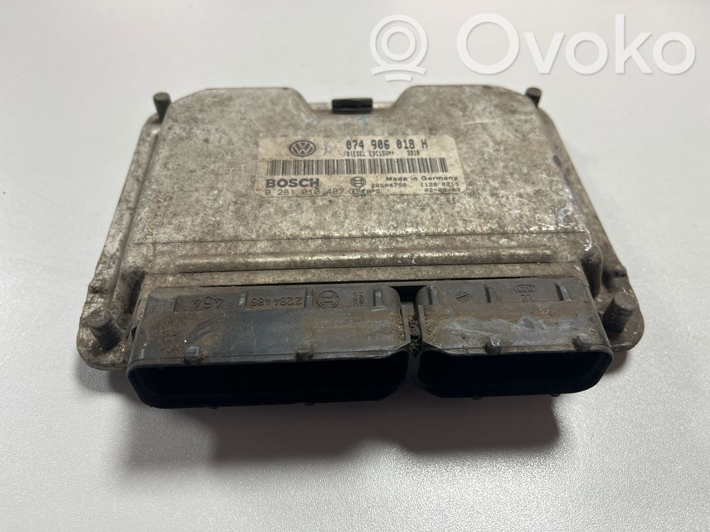 Engine control unit/module   074906018H,0281010407,28SA4758