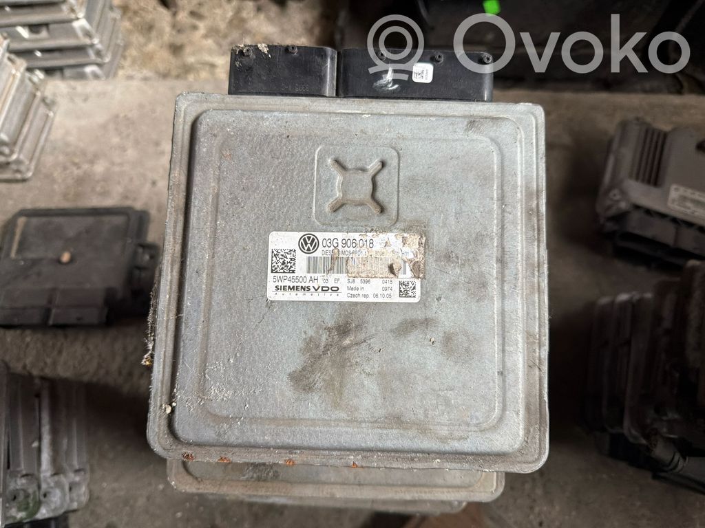 Volkswagen PASSAT B6 Engine control unit/module 