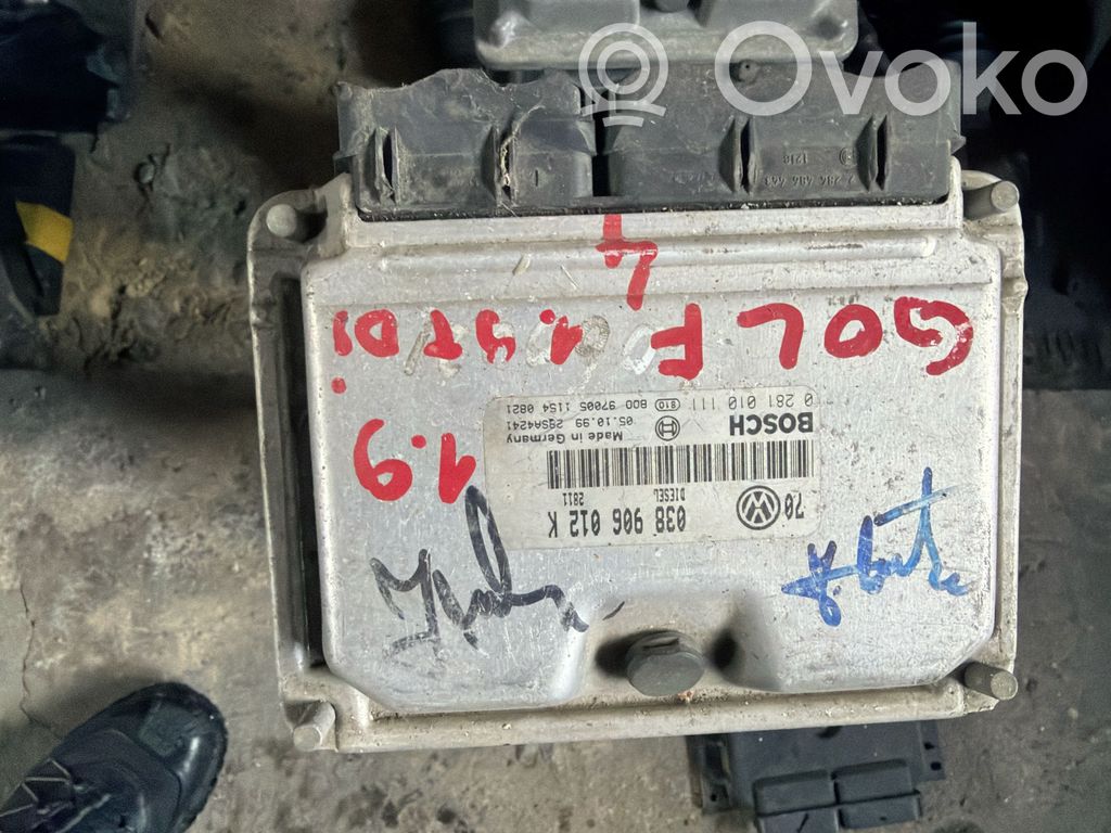 Volkswagen Golf IV Engine control unit/module 