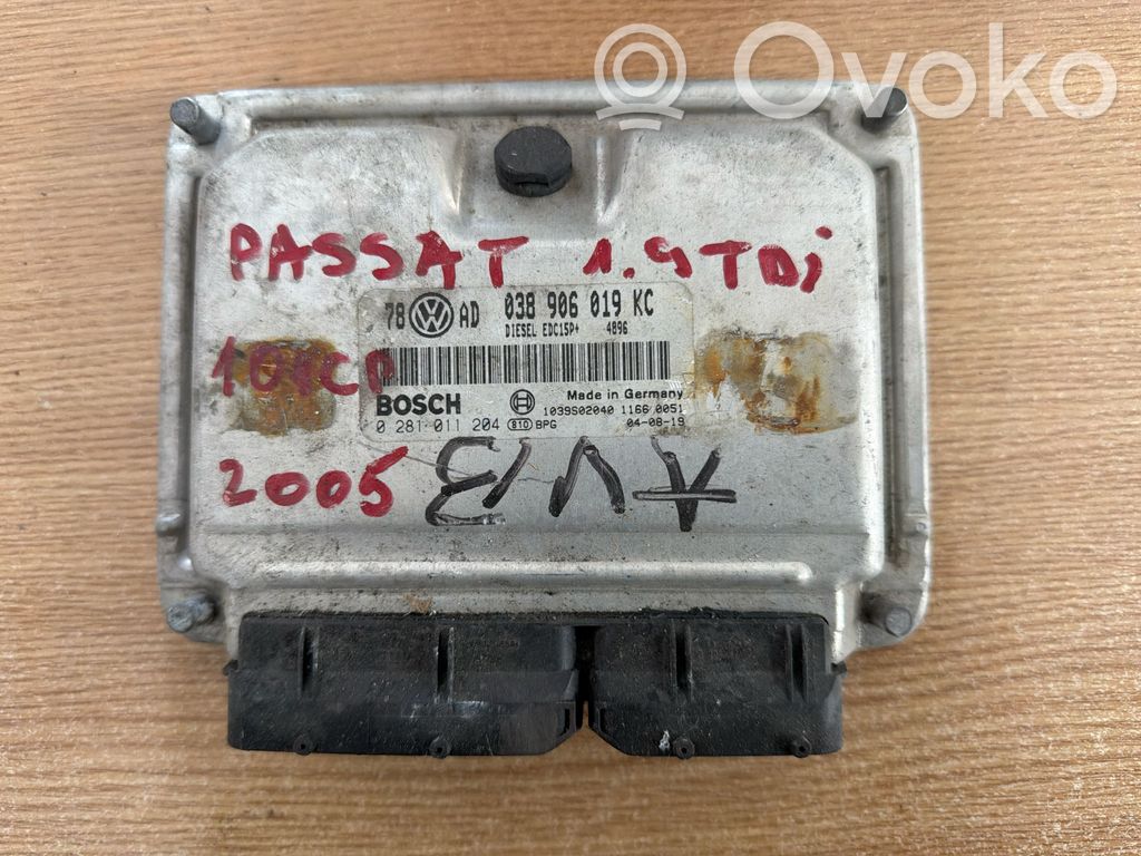 Volkswagen Golf IV Unitate/modul de control motor 