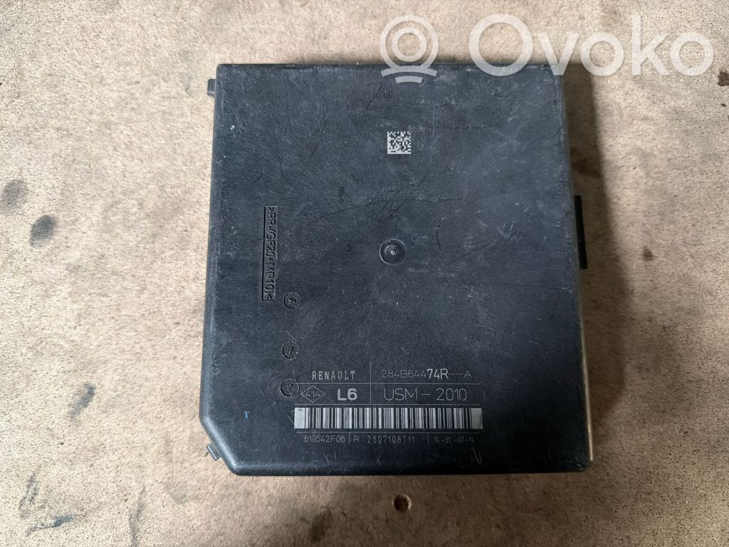 Renault Master III Fuse module 