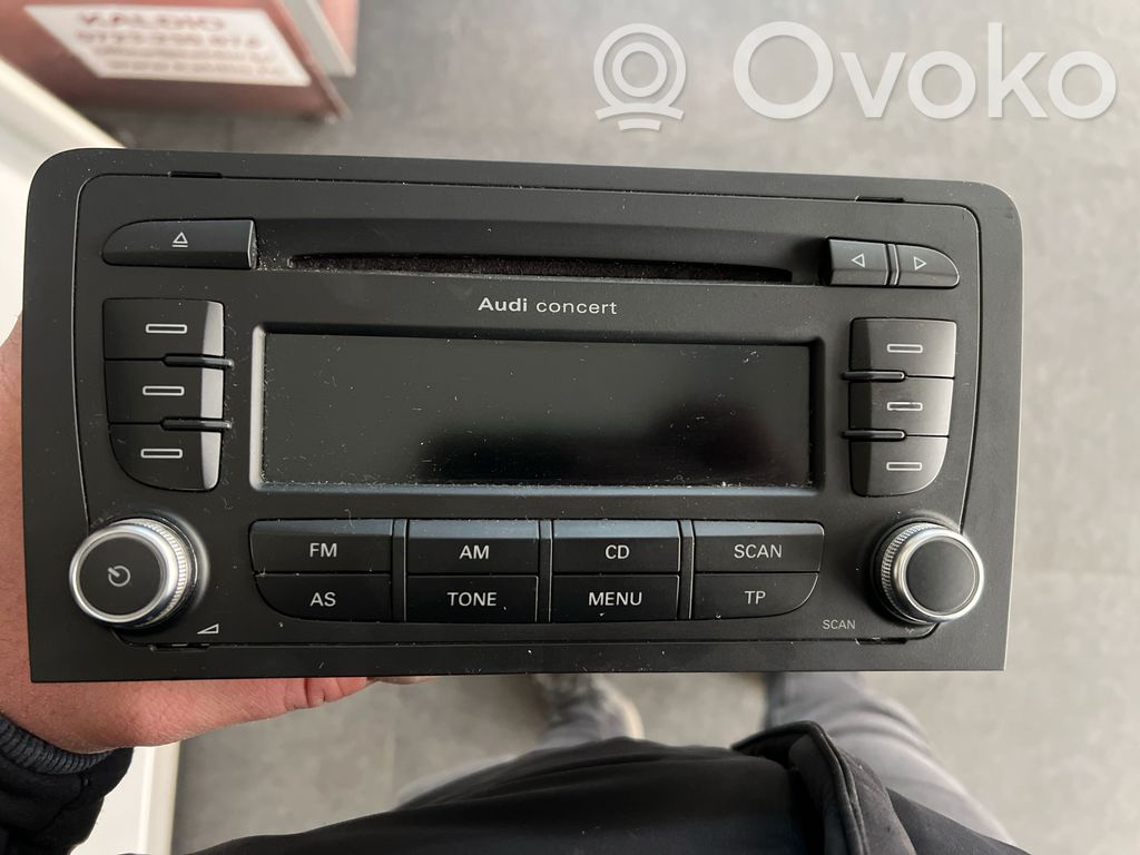 Audi A3 S3 8P Panel / Radioodtwarzacz CD/DVD/GPS 