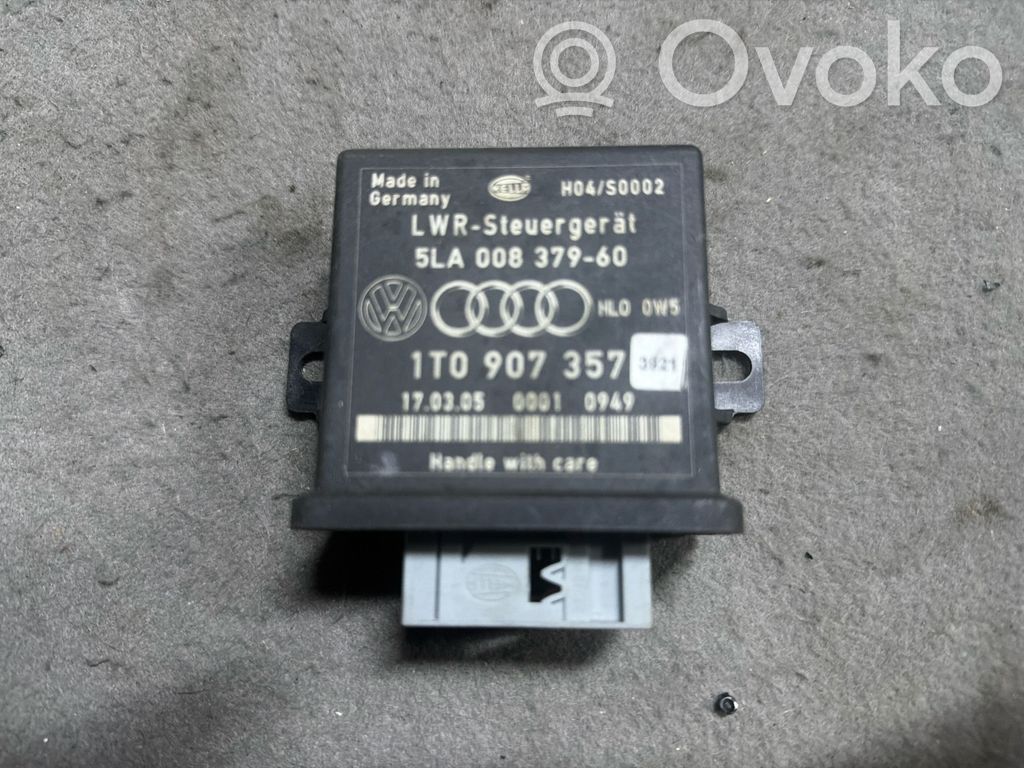 Module d'éclairage LCM   1T0907357,5LA00837960