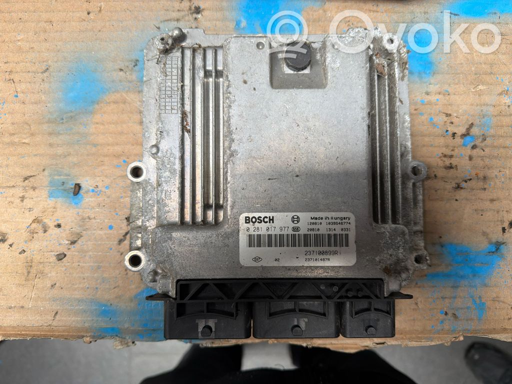 Renault Master III Engine control unit/module 
