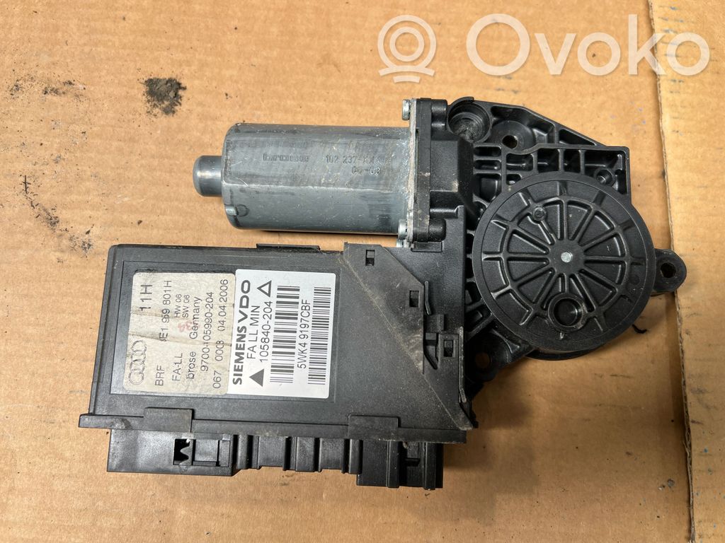Audi A4 S4 B7 8E 8H Silnik regulatora szyby drzwi przednich 