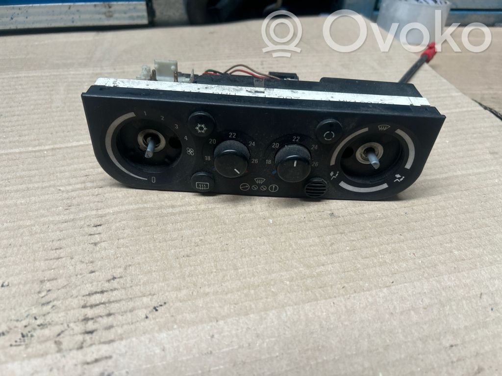 BMW 3 E36 Climate control unit 