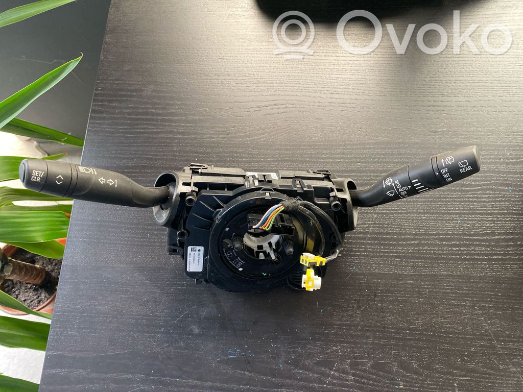 Opel Crossland X Steering wheel buttons/switches 