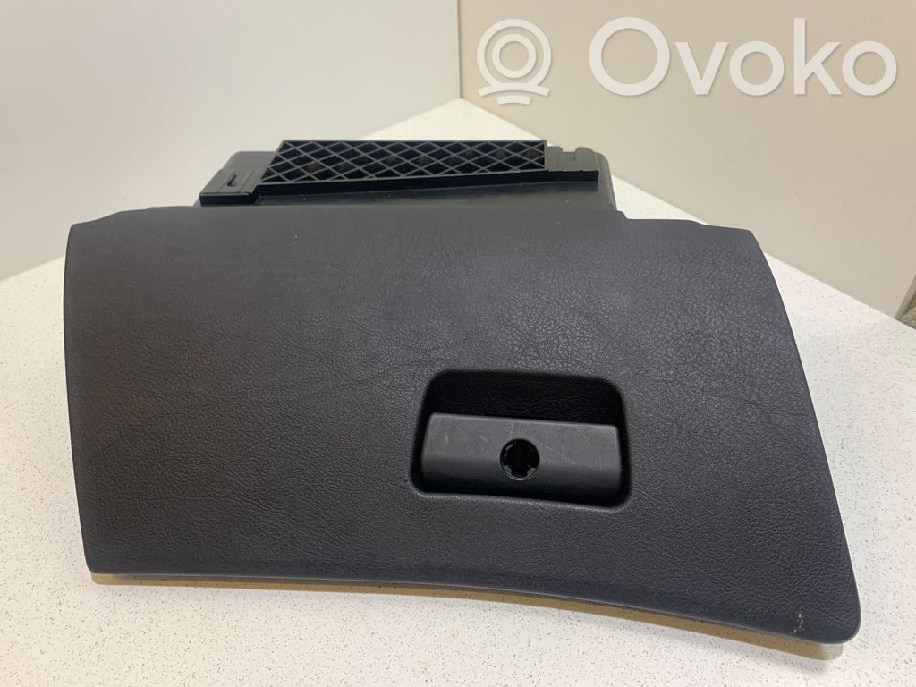 BMW 5 E39 Glove box central console 