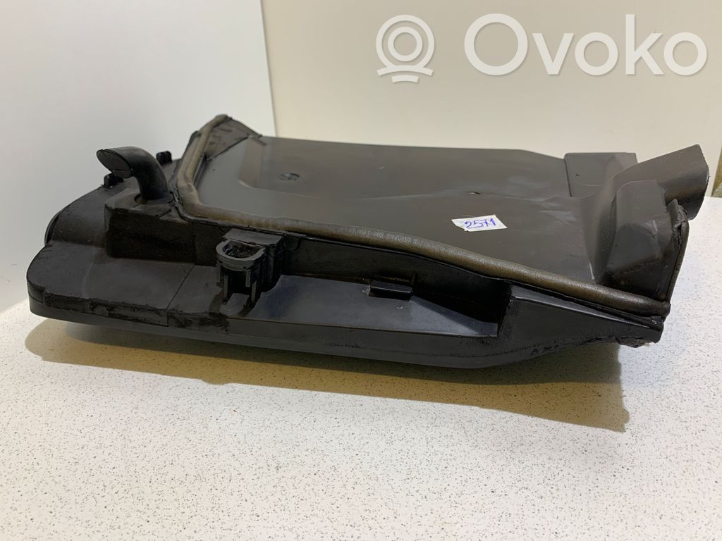 BMW 5 E39 Air filter box 