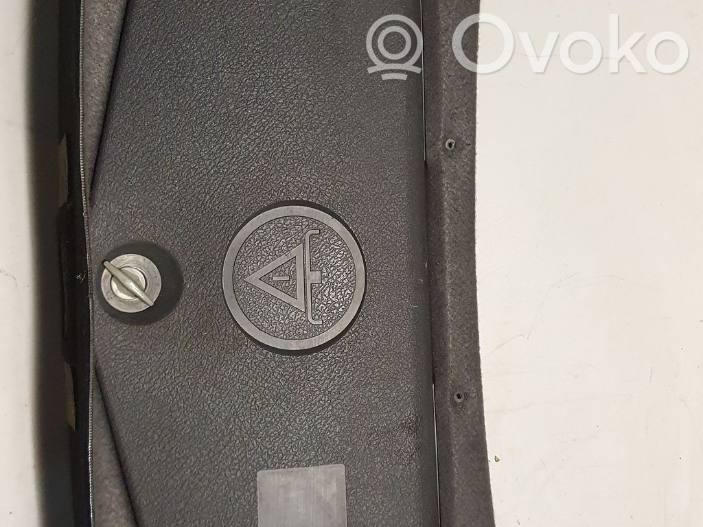 BMW 5 E39 Bagāžnieka pārsega dekoratīvā apdare (komplekts) 
