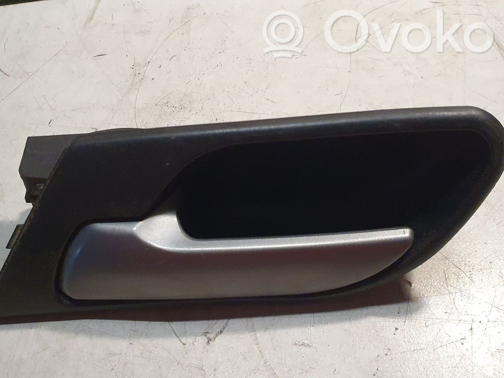 Front door interior handle   8408565