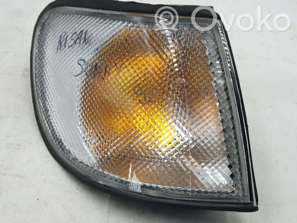 Nissan Sunny Front indicator light 